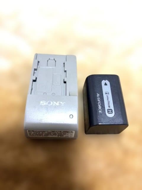 【Used】SONY Handycam HDR-XR500V＋ACC KIT