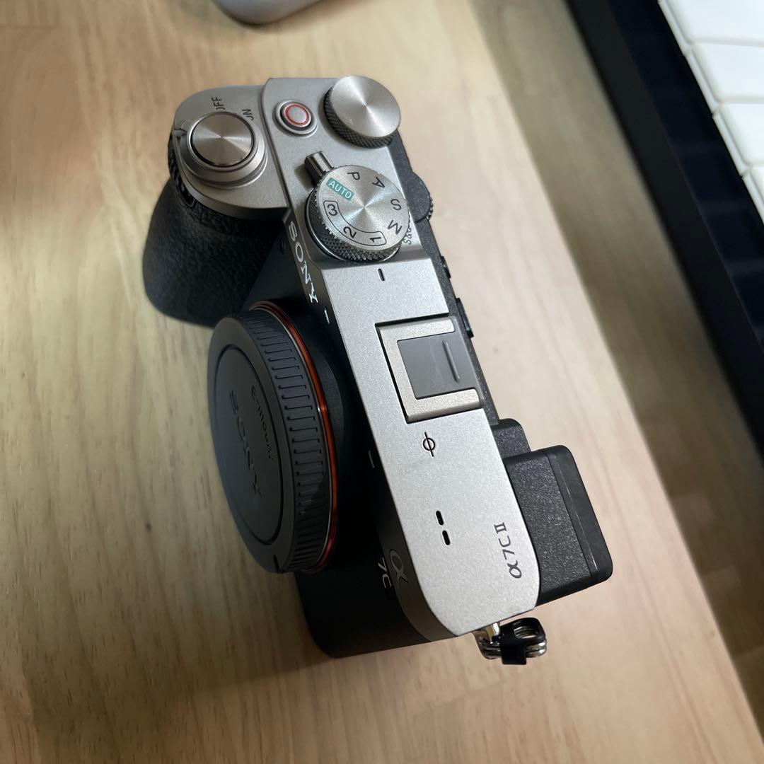 保証期間付きSony α7Cⅱ フルサイズミラーレスカメラ シャッター1839回