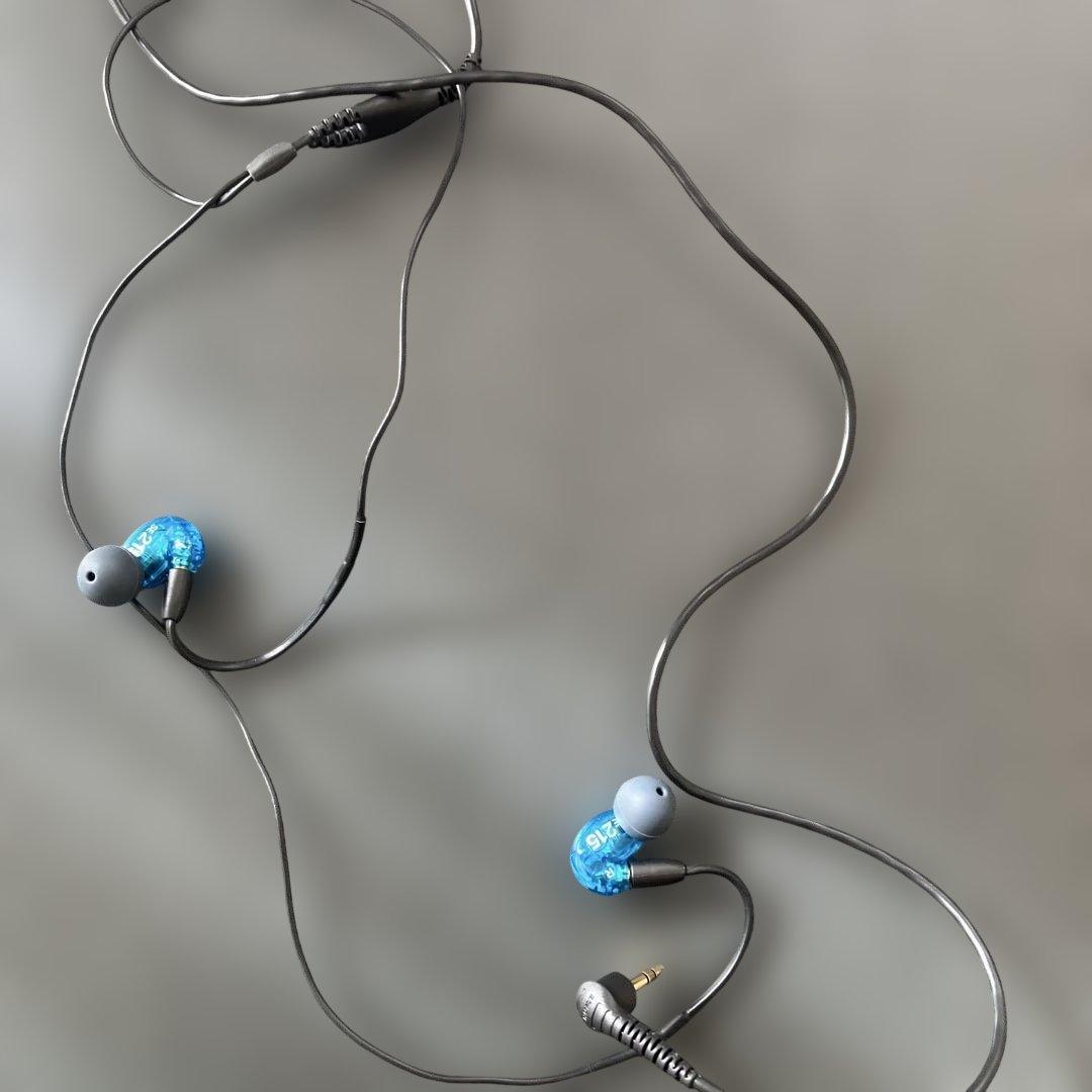 り*の様 SHURE SE215SPE-A トランスルーセントブルー