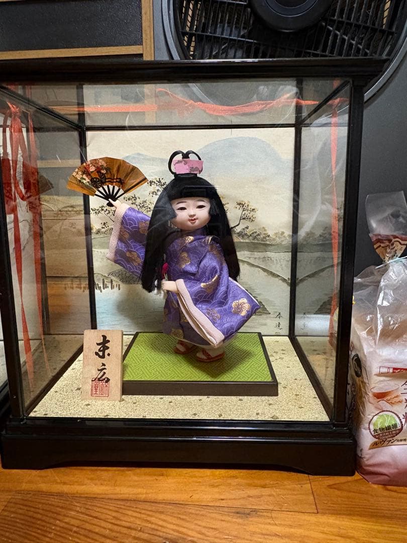 日本人形 赤 紫 花 扇子