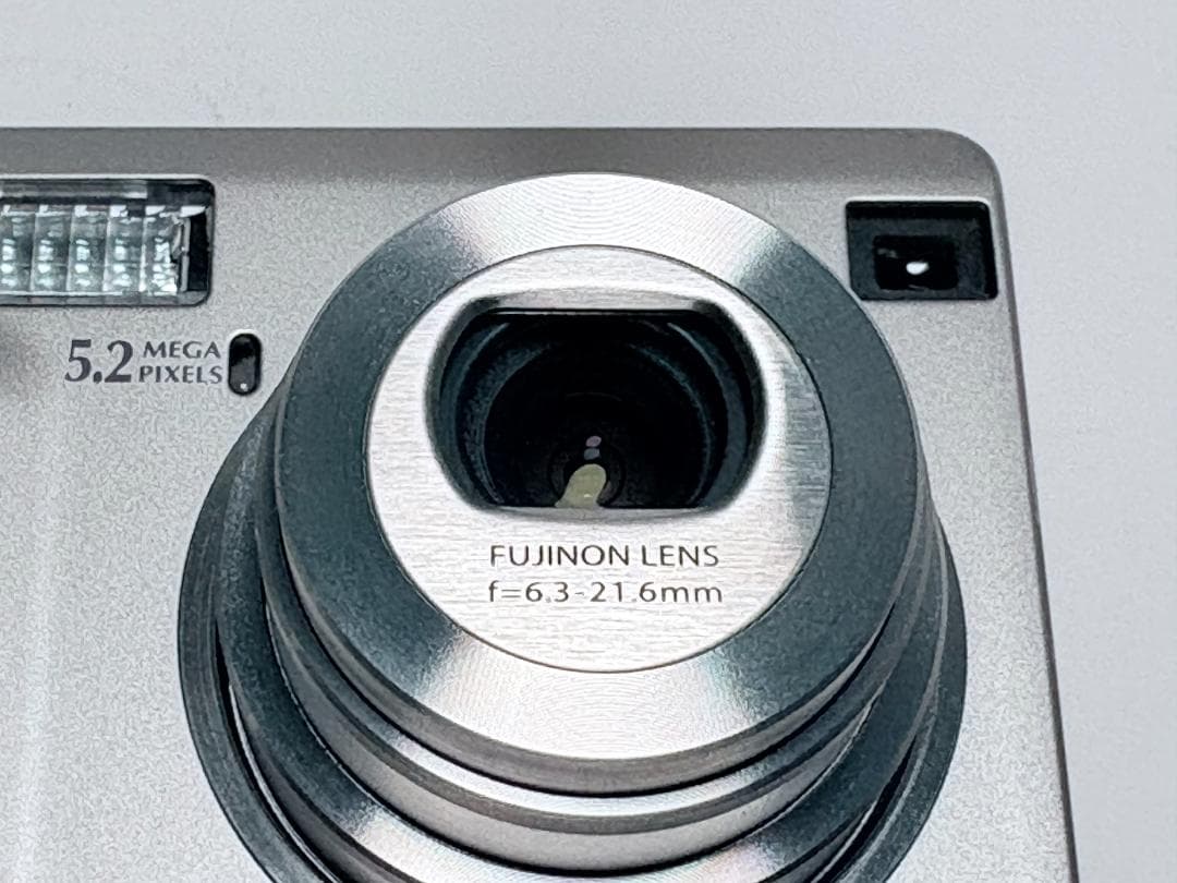 元箱付き 極上品 FUJIFILM FinePix F450 シルバー