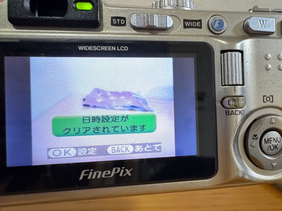 動作品　フジフィルム　FUJIFILM FinePix F710