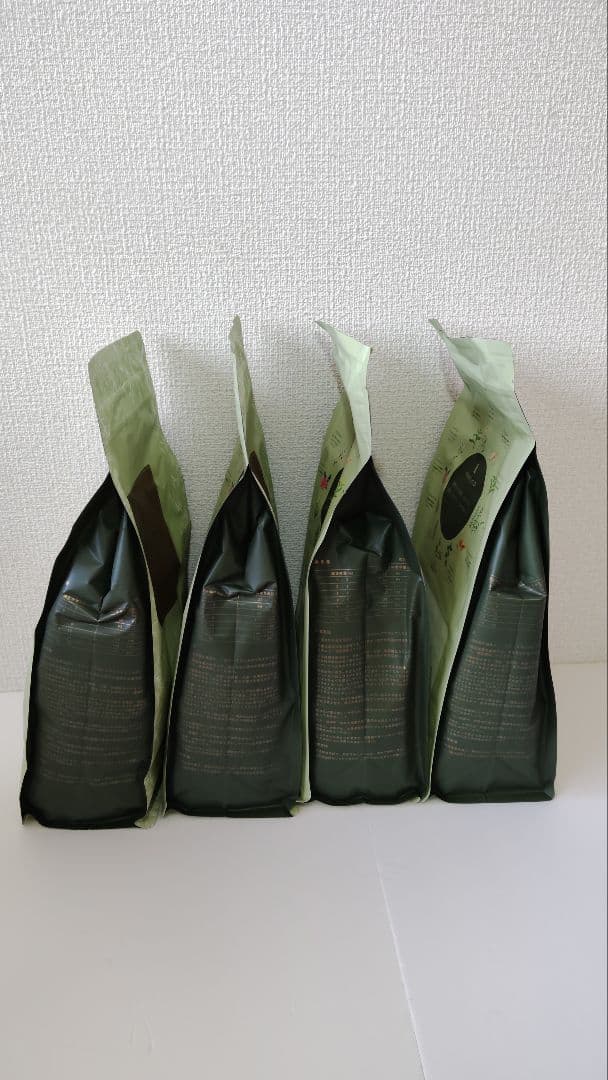 早いもの勝ち！【未開封】ペロリコドッグフード ライト 1.8kg×4袋セット