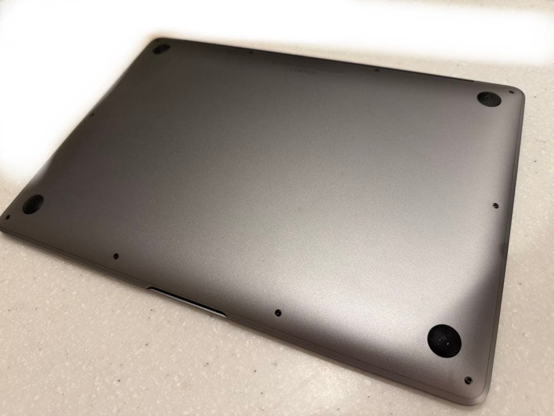 Apple MacBook 2020 スペースグレー 本体 (＋充電器)