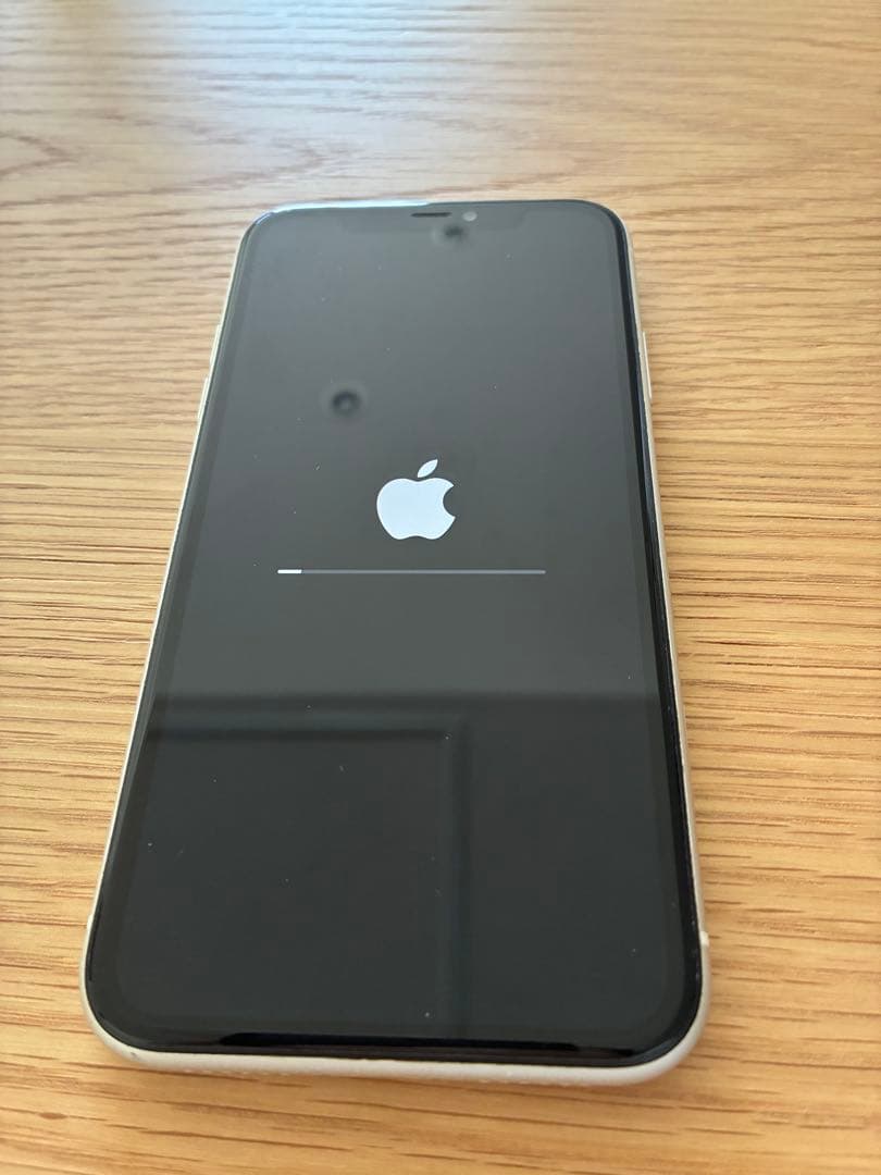 Apple iPhone 11 ホワイト 本体128G