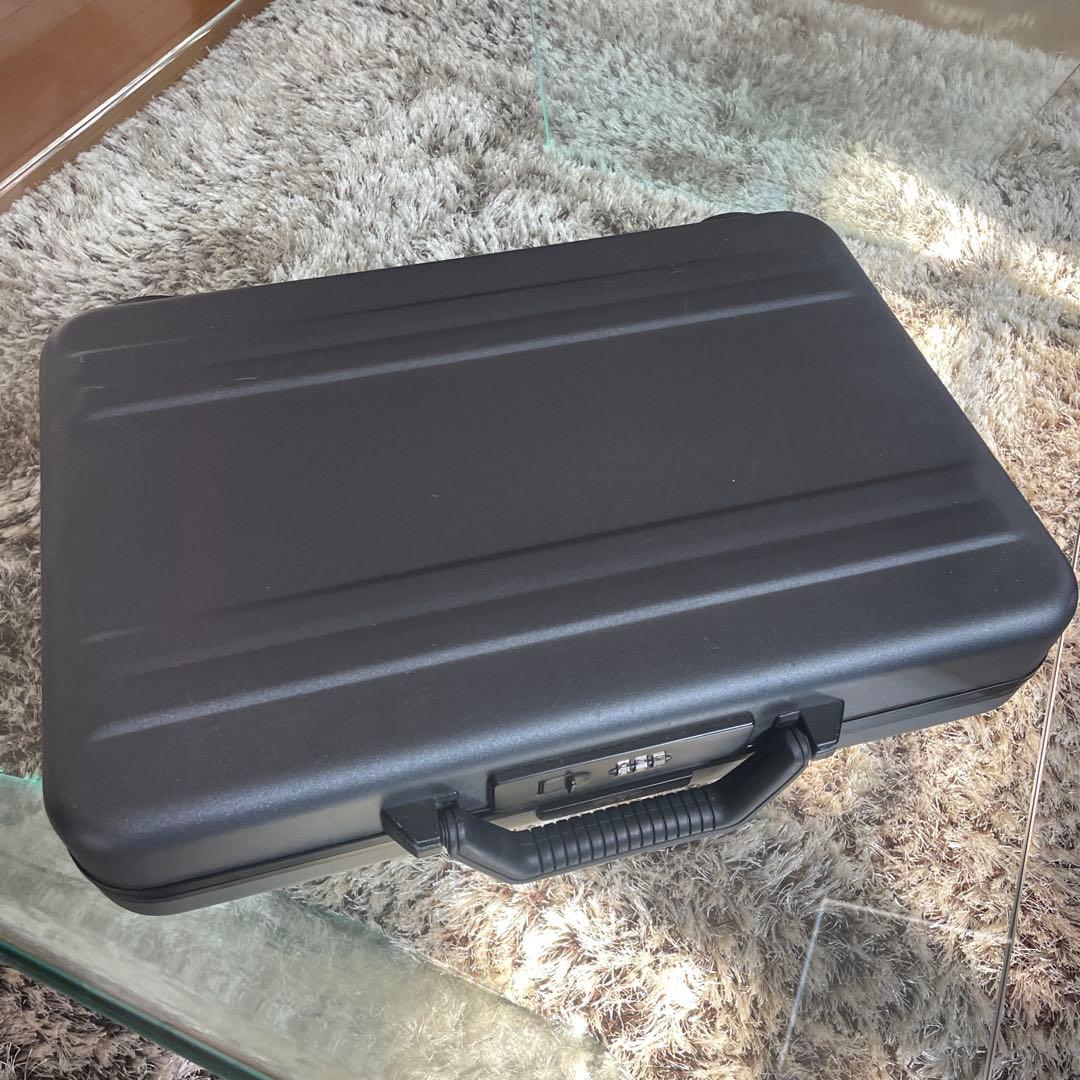 ZERO HALLIBURTON セキュリティケース 　アタッシュケース