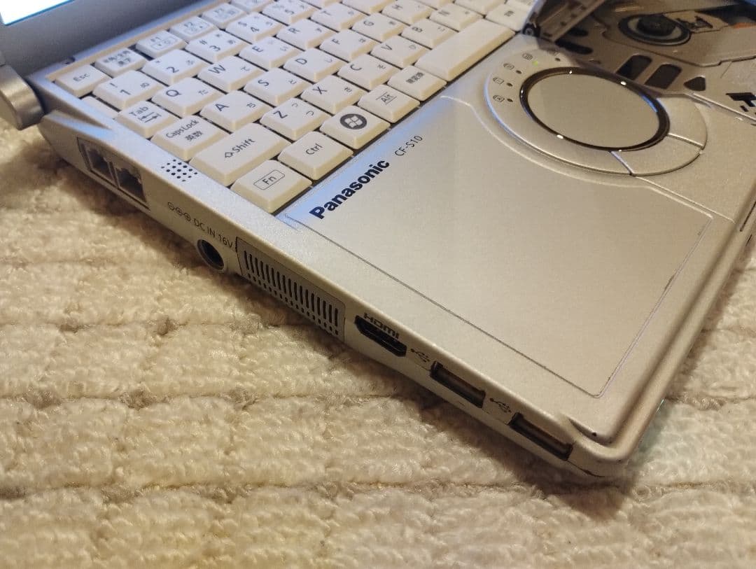 CF-S10 パナソニックノートパソコン （稼働ジャンク品）