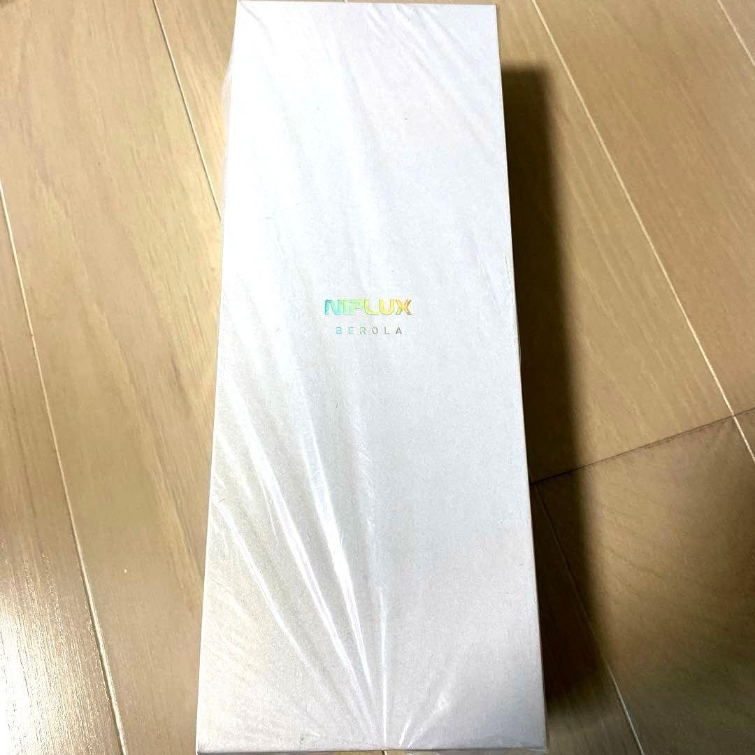 NIPLUX 美顔ローラー シルバー EMS 2回使用(ほぼ未使用)