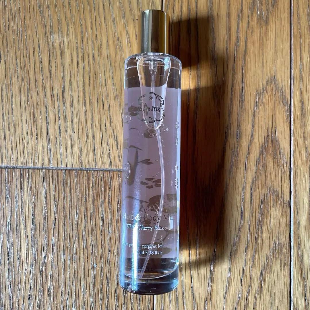 新品 ラリン ホワイトチェリーブロッサム ボディクリーム