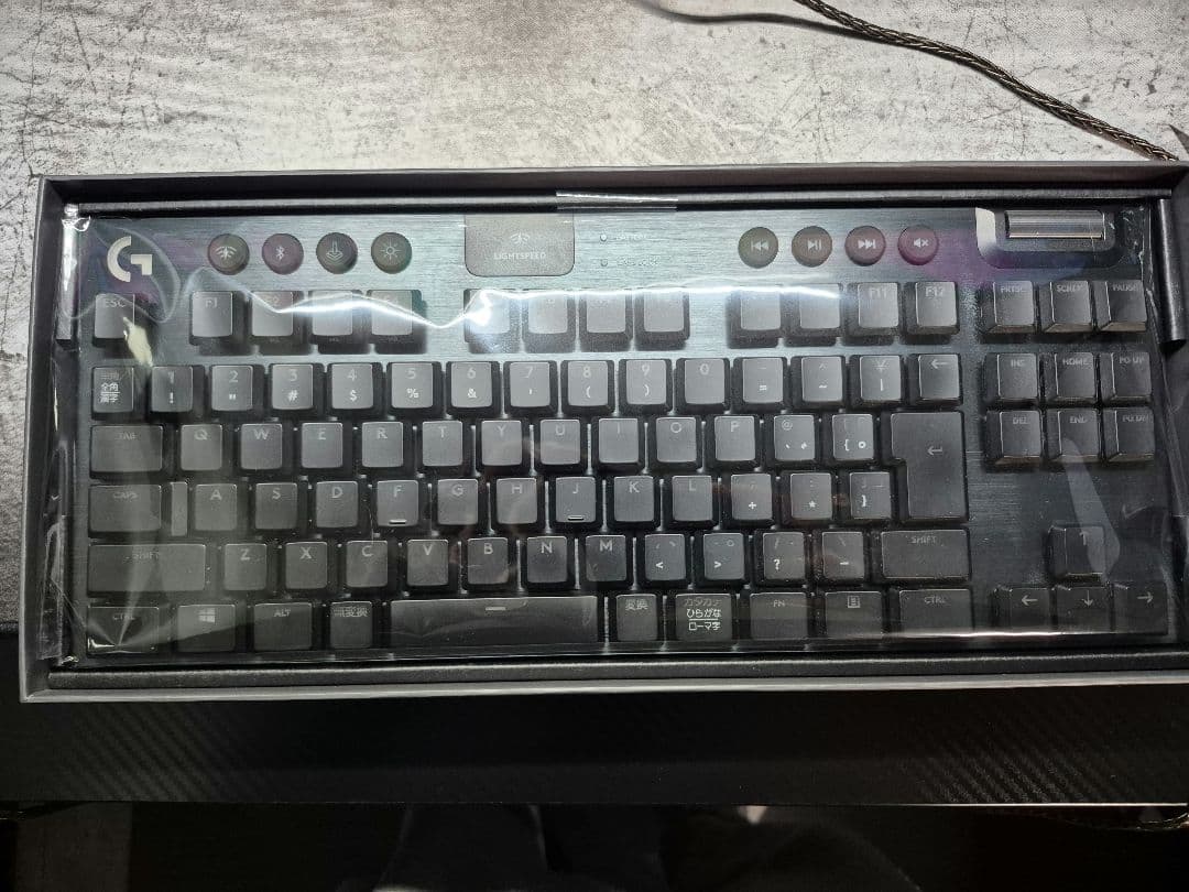 Logitech G913 TKL RGB　メカニカルキーボード本体