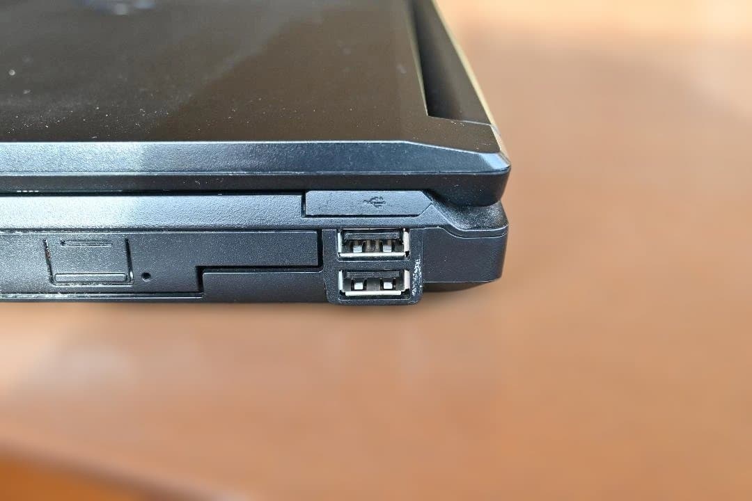 富士通 LIFEBOOK A574/H ノートパソコン