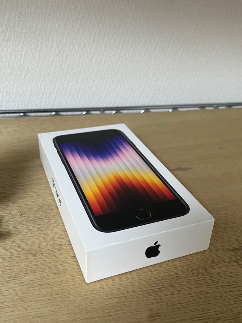 Apple iPhone SE（第3世代） 黒 128GB バッテリー100%