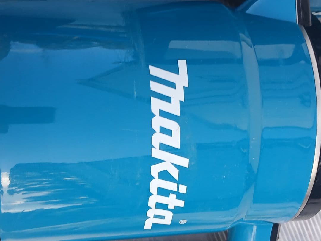 Makita トラベルケトル 湯沸し器　コードレス　充電式