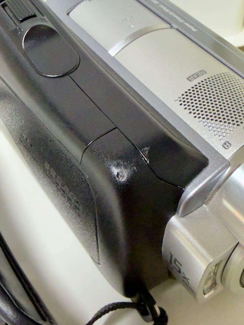 ソニー ハンディカム DCR-SR220 デジタルビデオカメラ 動作確認済み