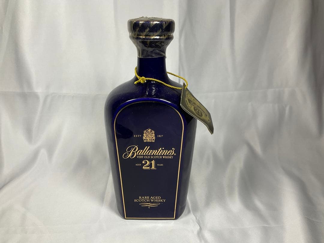 Ballantine's 21年 スコッチウイスキー 青陶器ボトル700ml