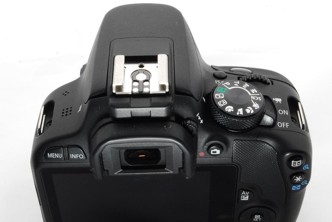 Canon Kiss X7 ダブルズーム 美品 ショット数 約7,981回