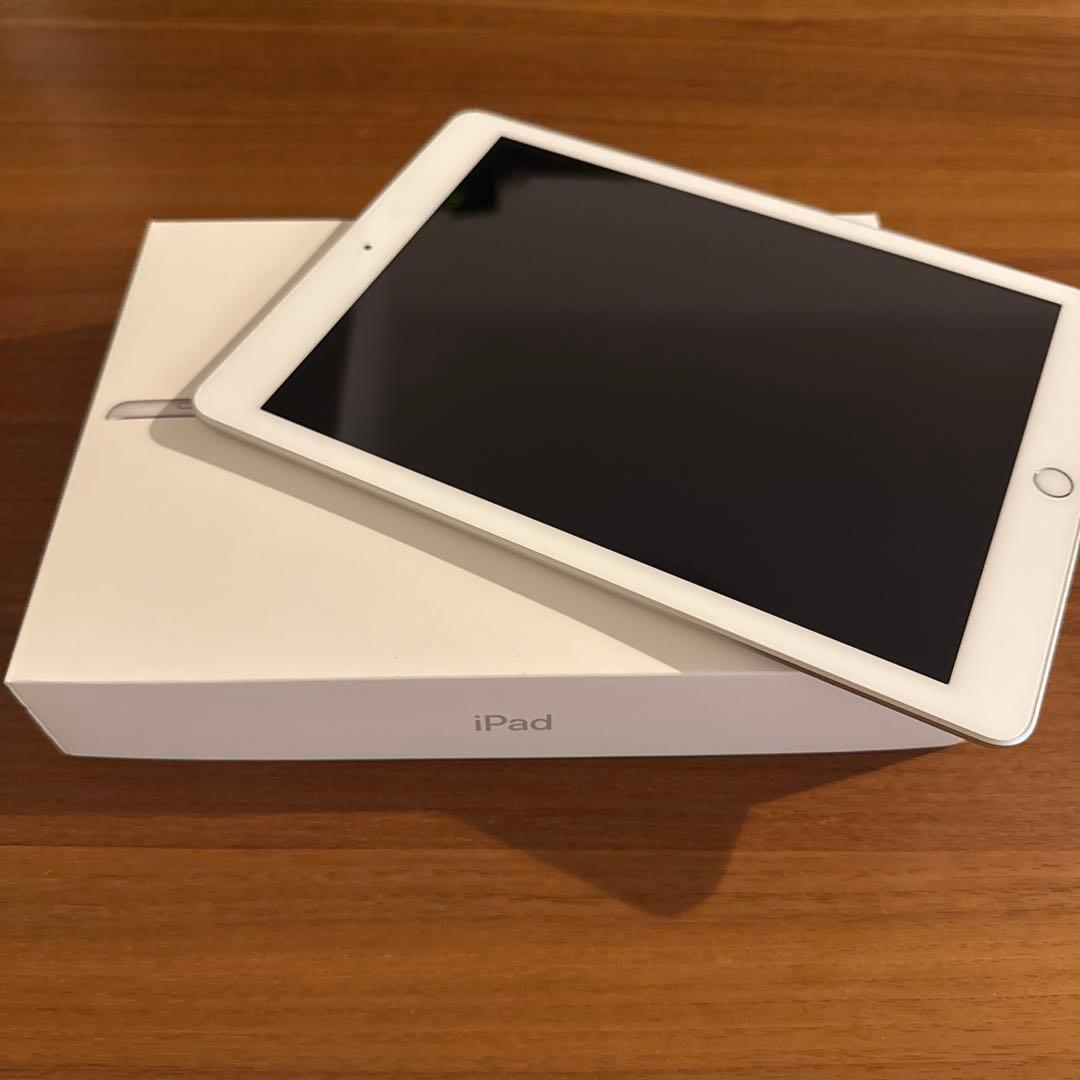 Apple iPad 第5世代 32GB Wi-Fi専用
