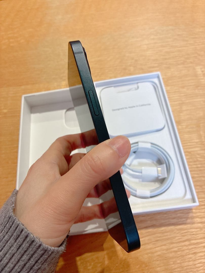 美品◇iPhone13 本体 128GB ミッドナイト ブラック