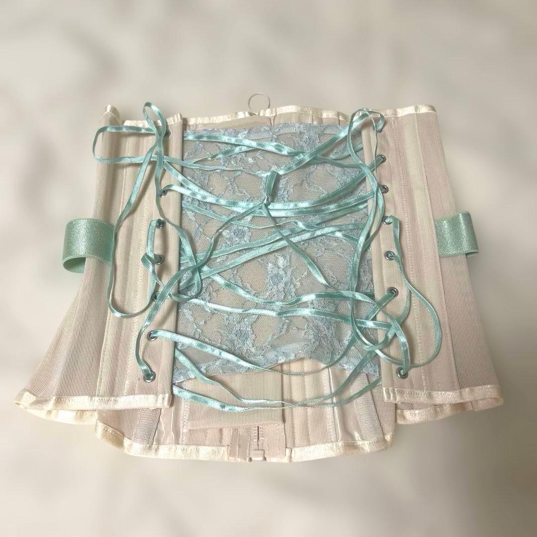 Pinup Closet コルセット