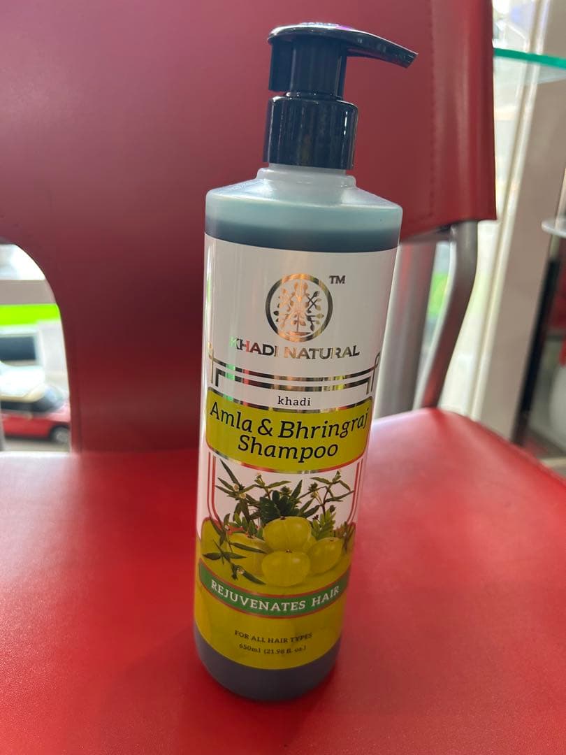 シャンプー Khadi Natural Amla & Bhringraj Shampoo