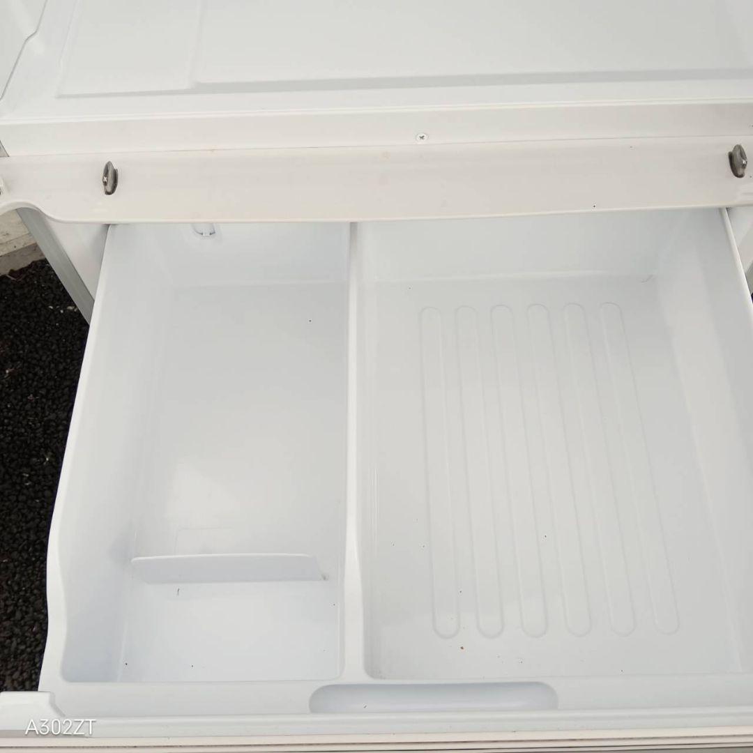G24J4安心保証付 SHARP　大型冷蔵庫 3ドア　350L