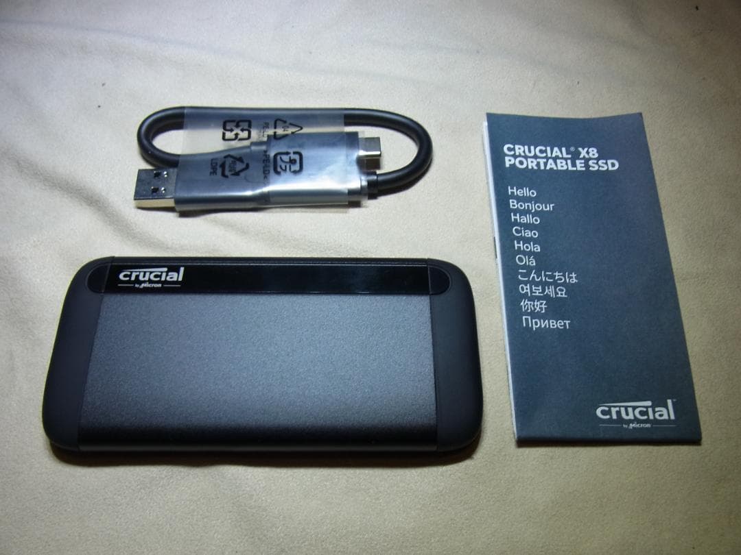 外付けハードディスク・ドライブ Crucial X8 Portable SSD 1TB