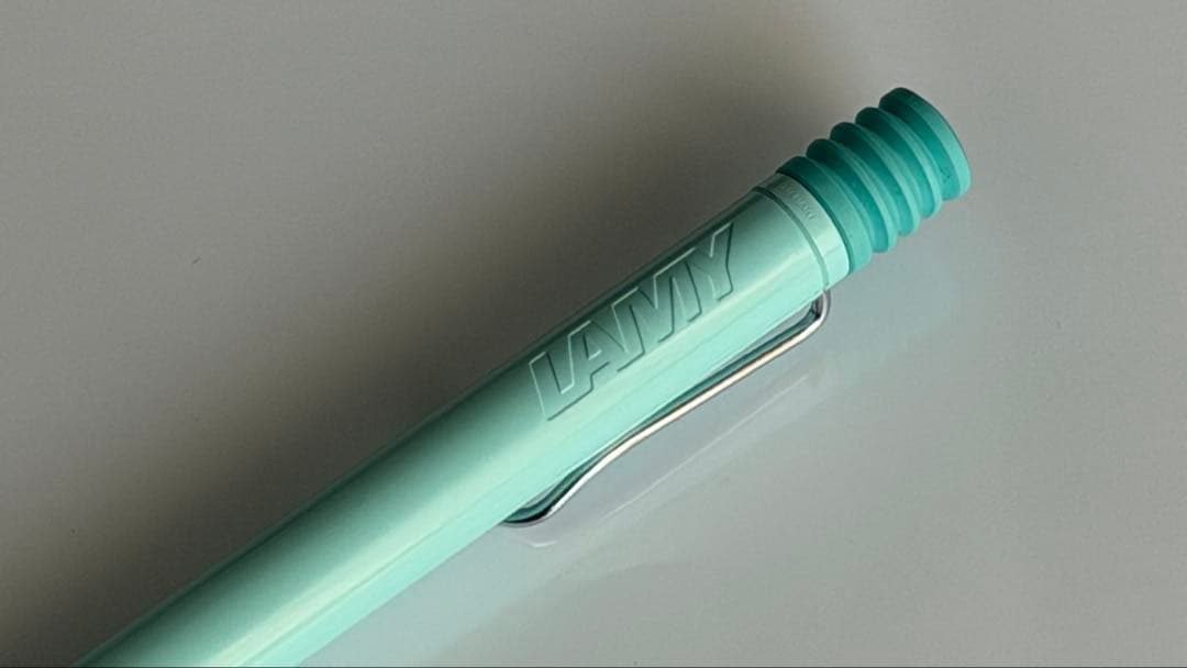lamy safari ブルーマカロン 限定色 廃盤 廃番 ラミー サファリ