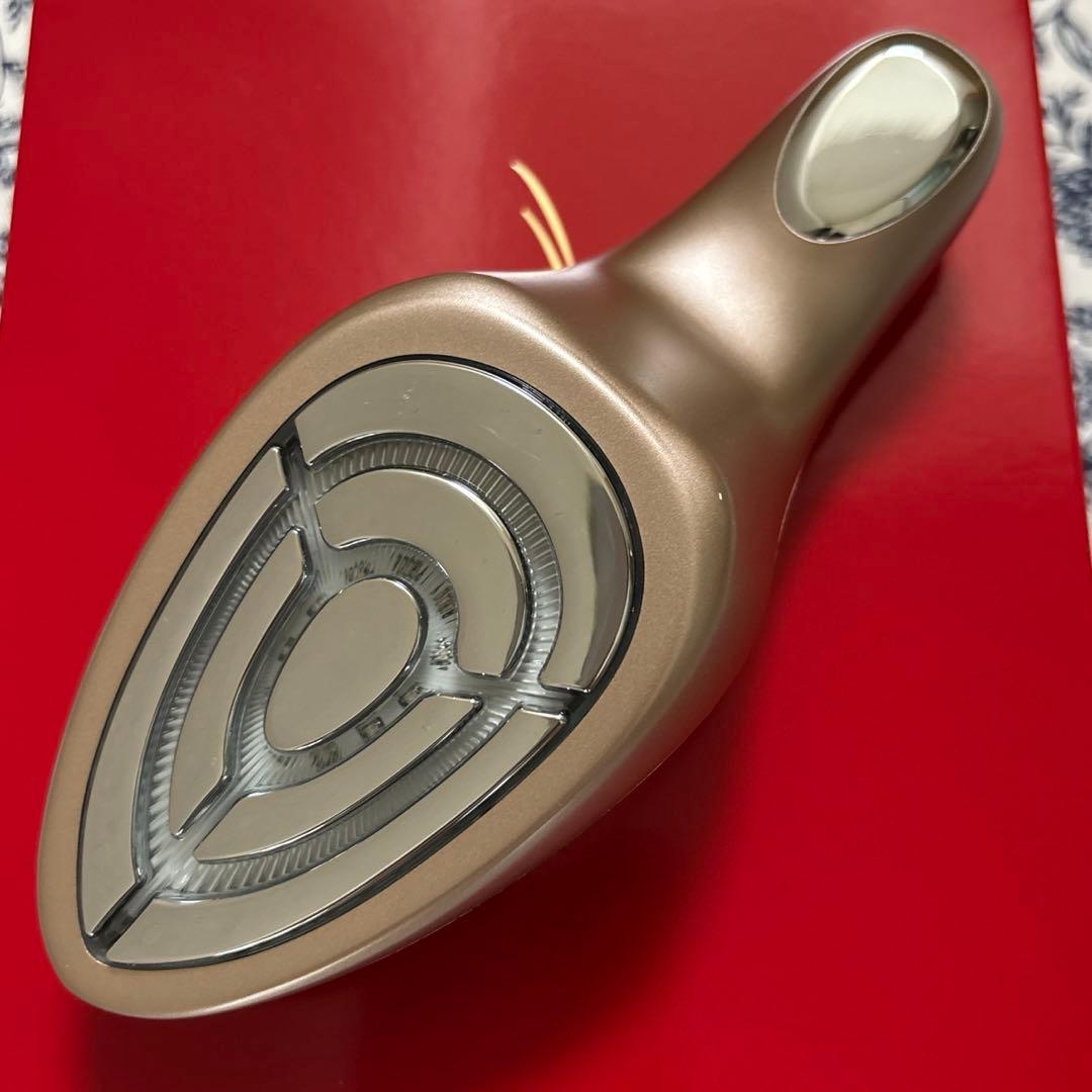 ME ラボンエクラ美顔器　IKKOプロデュース 正規品(取扱説明書なし)