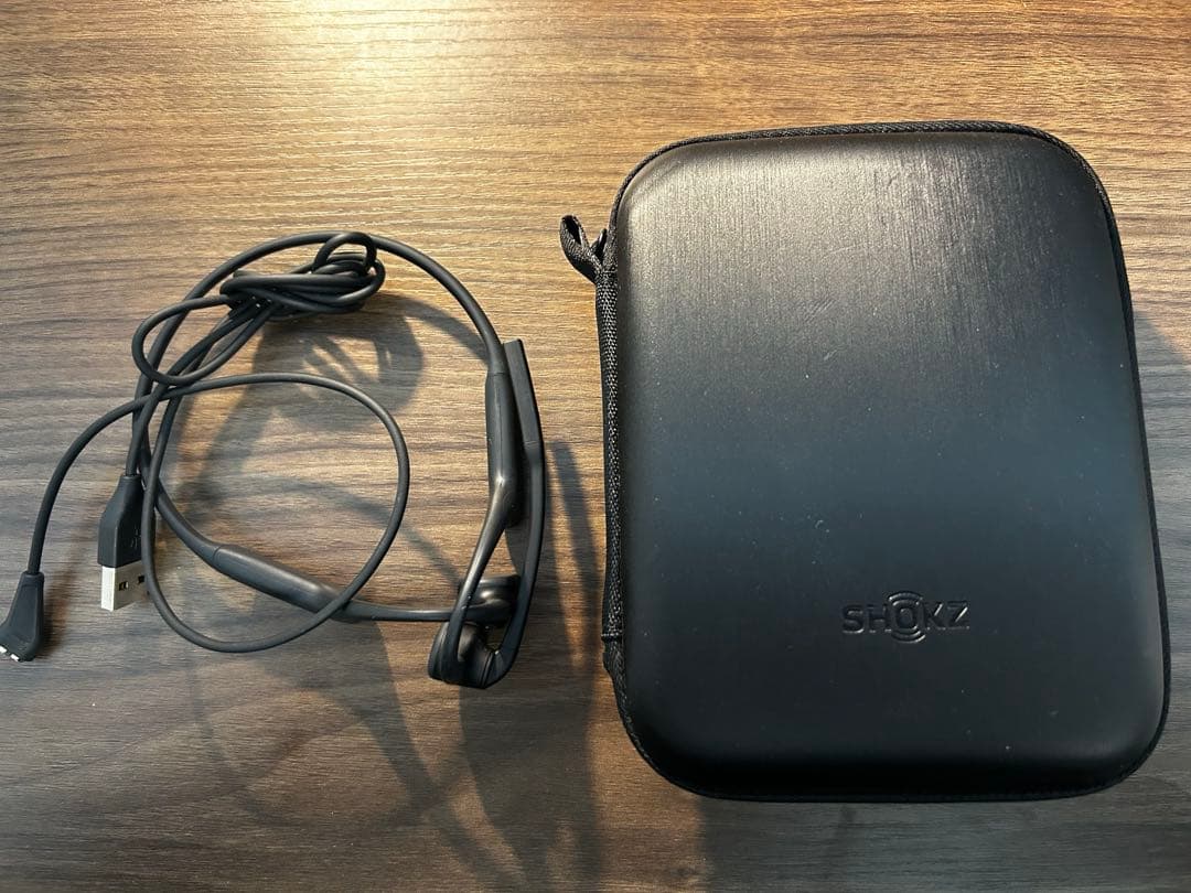 美品 Shockz Opencomm 1 骨伝導イヤホン ケース付き