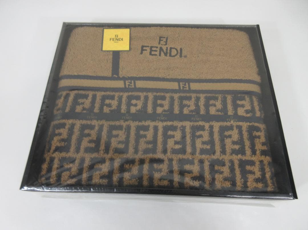 FENDI ズッカ柄バスタオル　未使用保管品