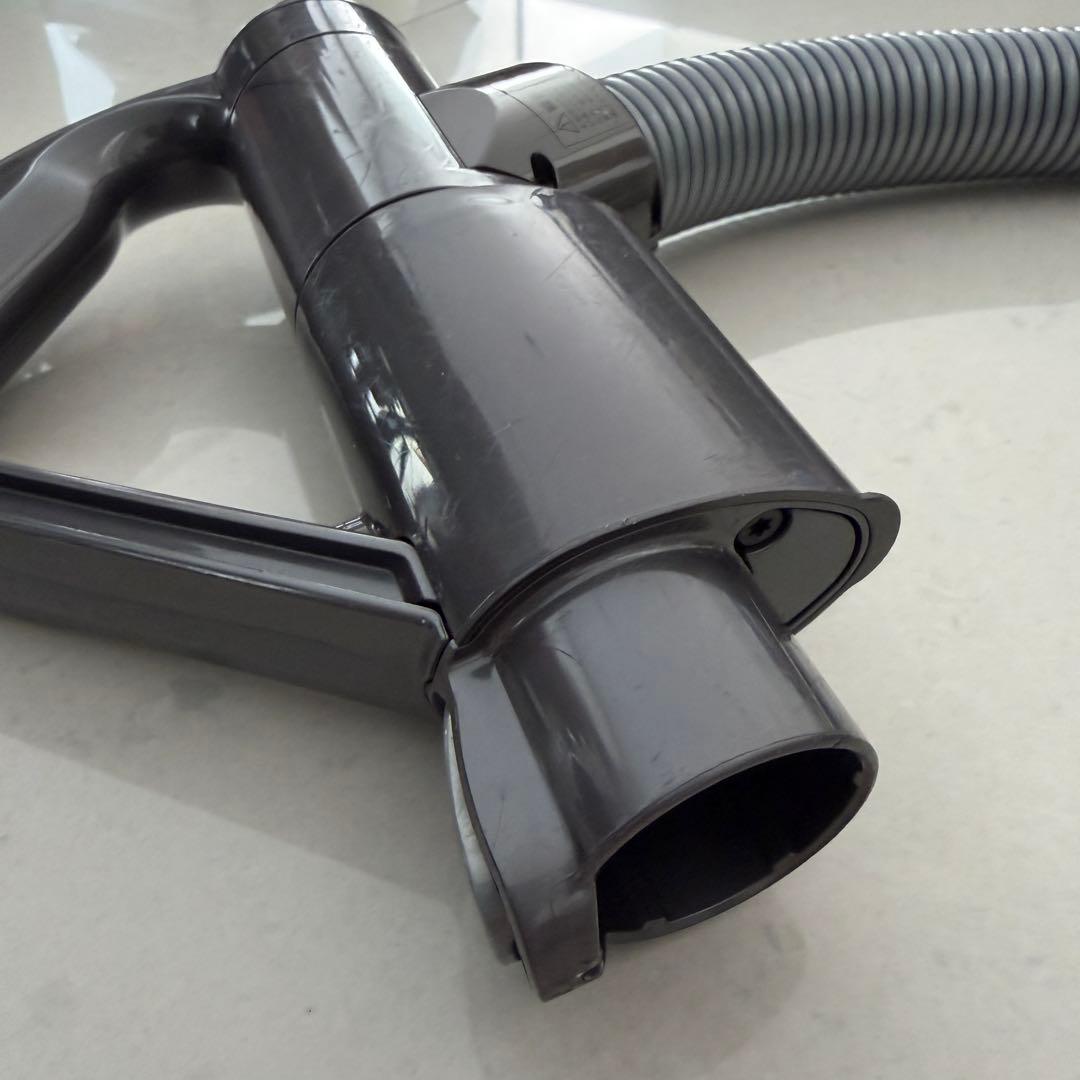 ダイソン Dyson 掃除機DC63 【ジャンク品, 動く時と動かない時あり】