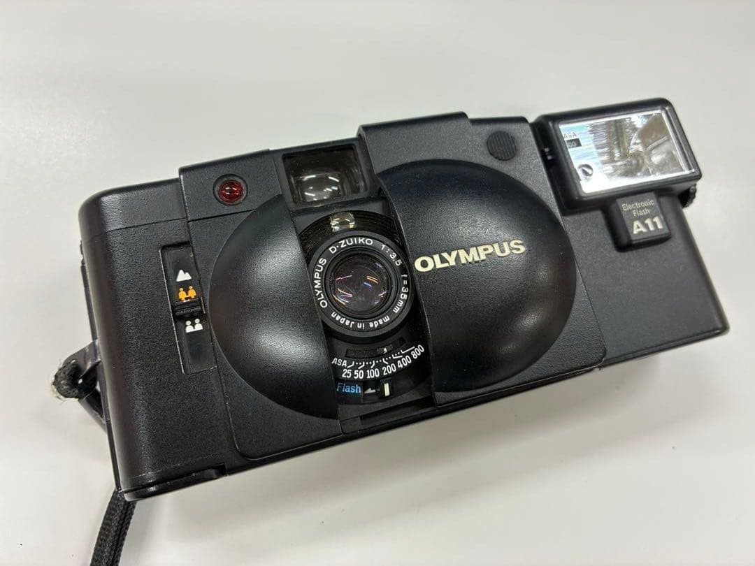 【ジャンク品】OLYMPUS XA2 コンパクトフィルムカメラ