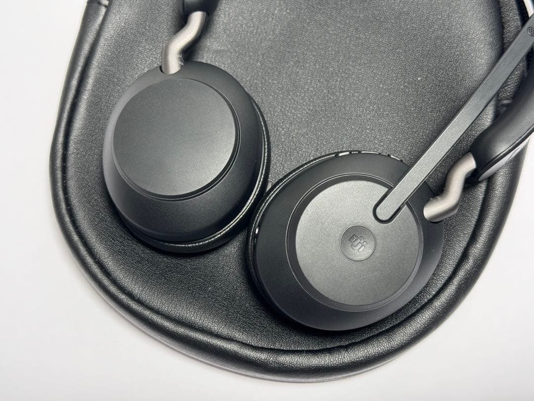 美品 Jabra 無線ヘッドセット Evolve2 65 充電スタンド付き