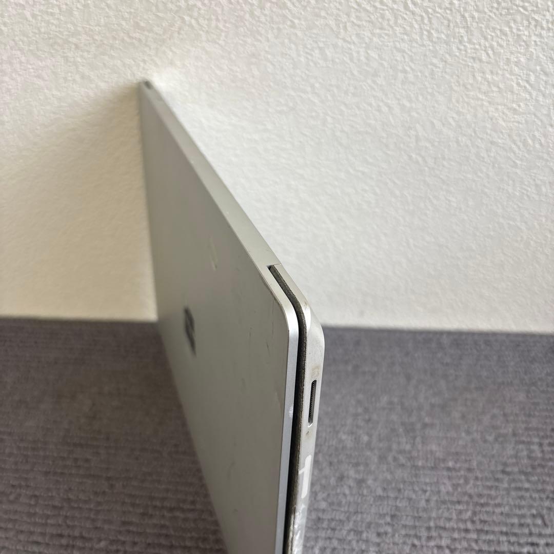 Surface Laptop m3-7Y30 メモリ4GB SSD 128GB