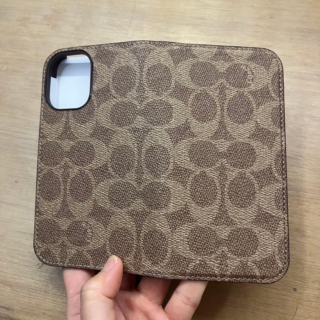 COACH iPhone16 手帳型ケース 2024 SIGNATURE