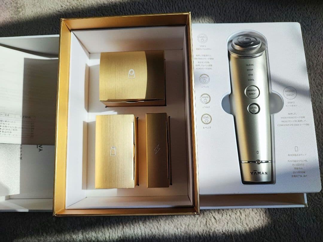YA-MAN ヤーマン 美顔器 フォトプラスシャイニーネオ YJFM18N