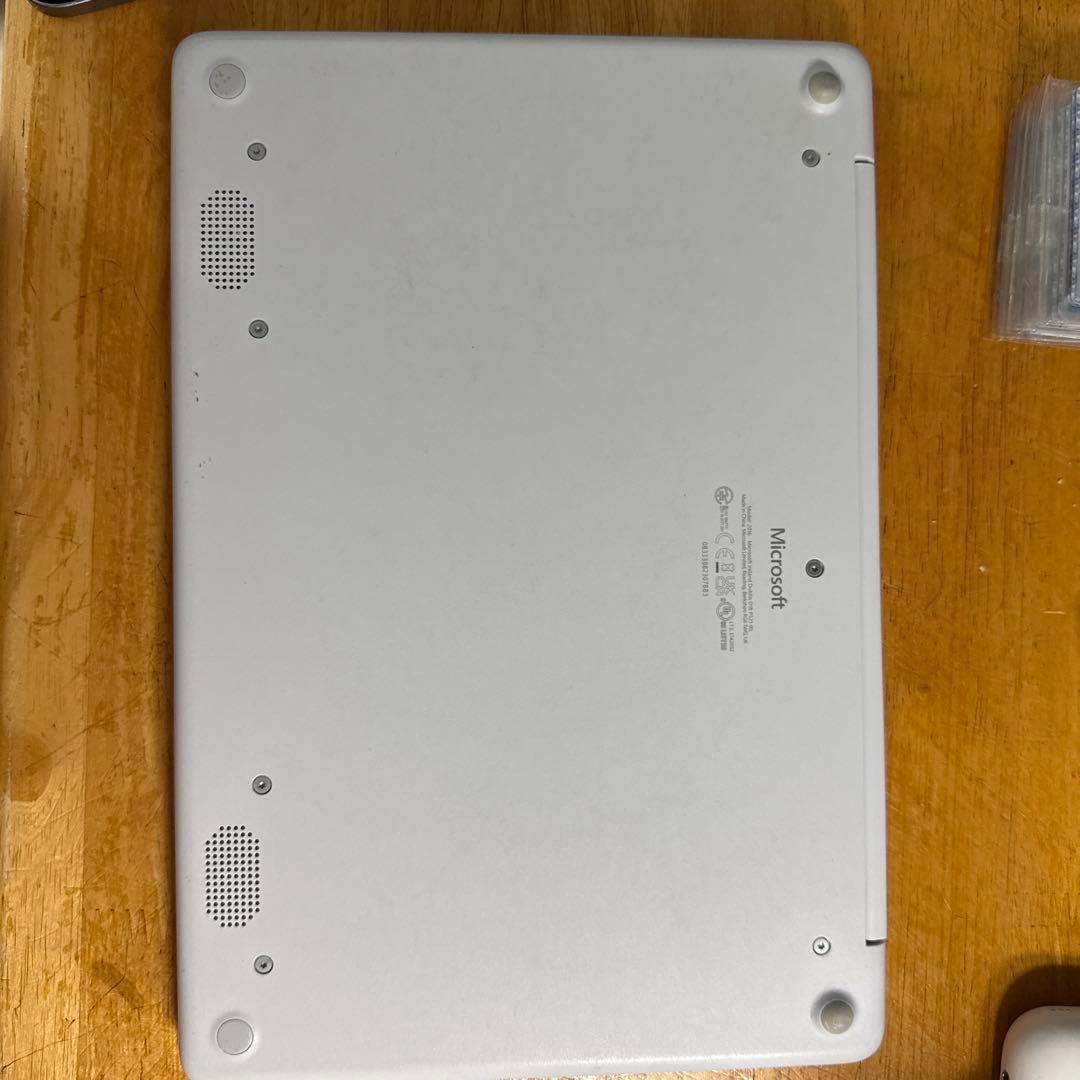 Windowsノート本体 Microsoft Surface Laptop SE