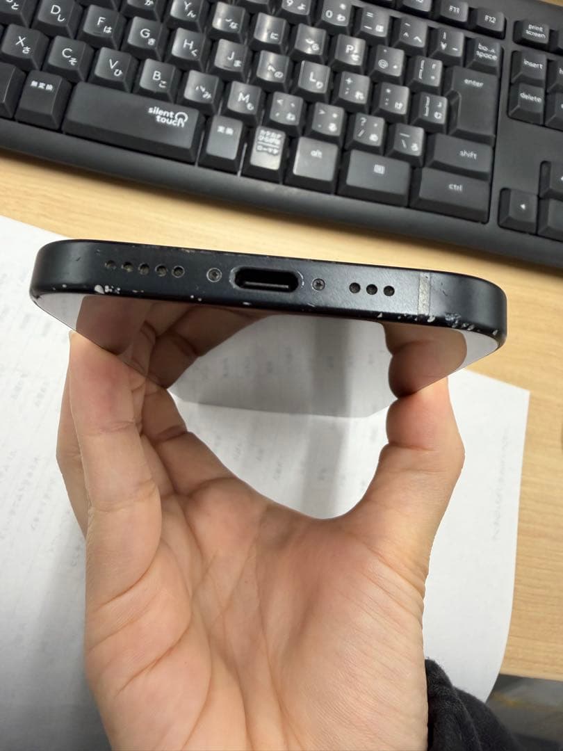 Apple iPhone 15 ブラック 本体　128GB