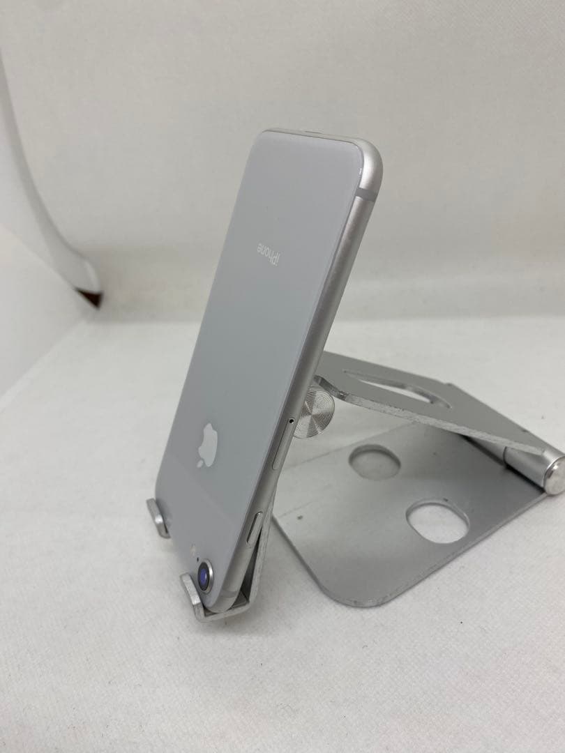 Iphone 8 64GB Sim フリー　35289
