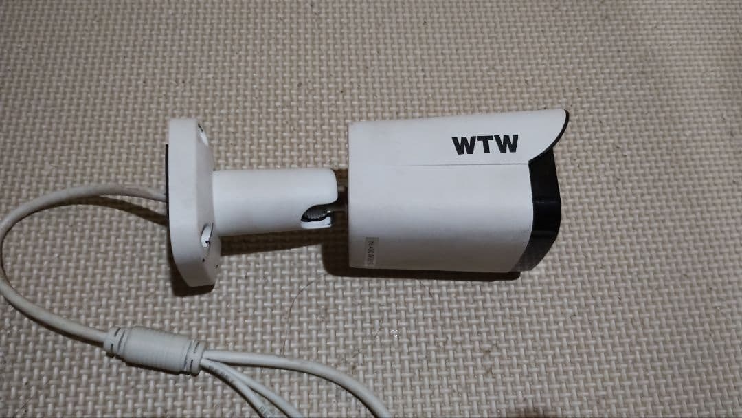 WTW 塚本無線　監視カメラ ホワイト　4台