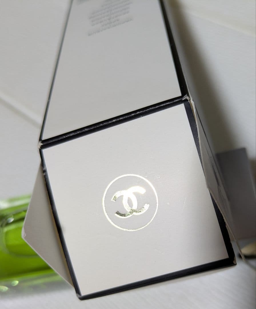 【CHANEL】No19オードトワレ100ml