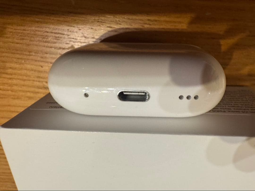 Apple AirPods Pro 第2世代　ホワイト 本体