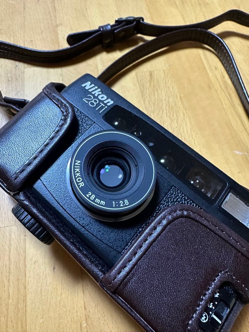 Nikon 28Ti コンパクトフィルムカメラ