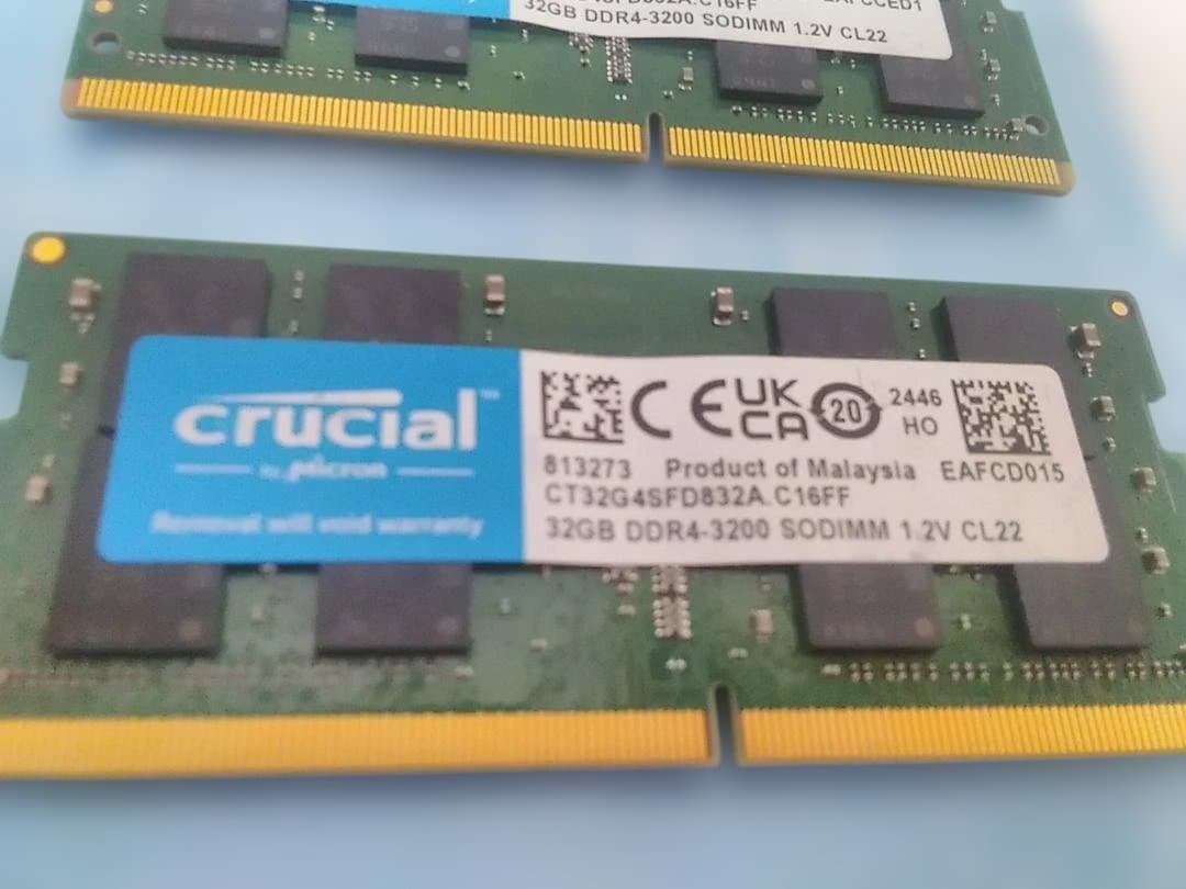 DDR4-3200「CT32G4SFD832A」32GB✕2枚＝64GB・中古
