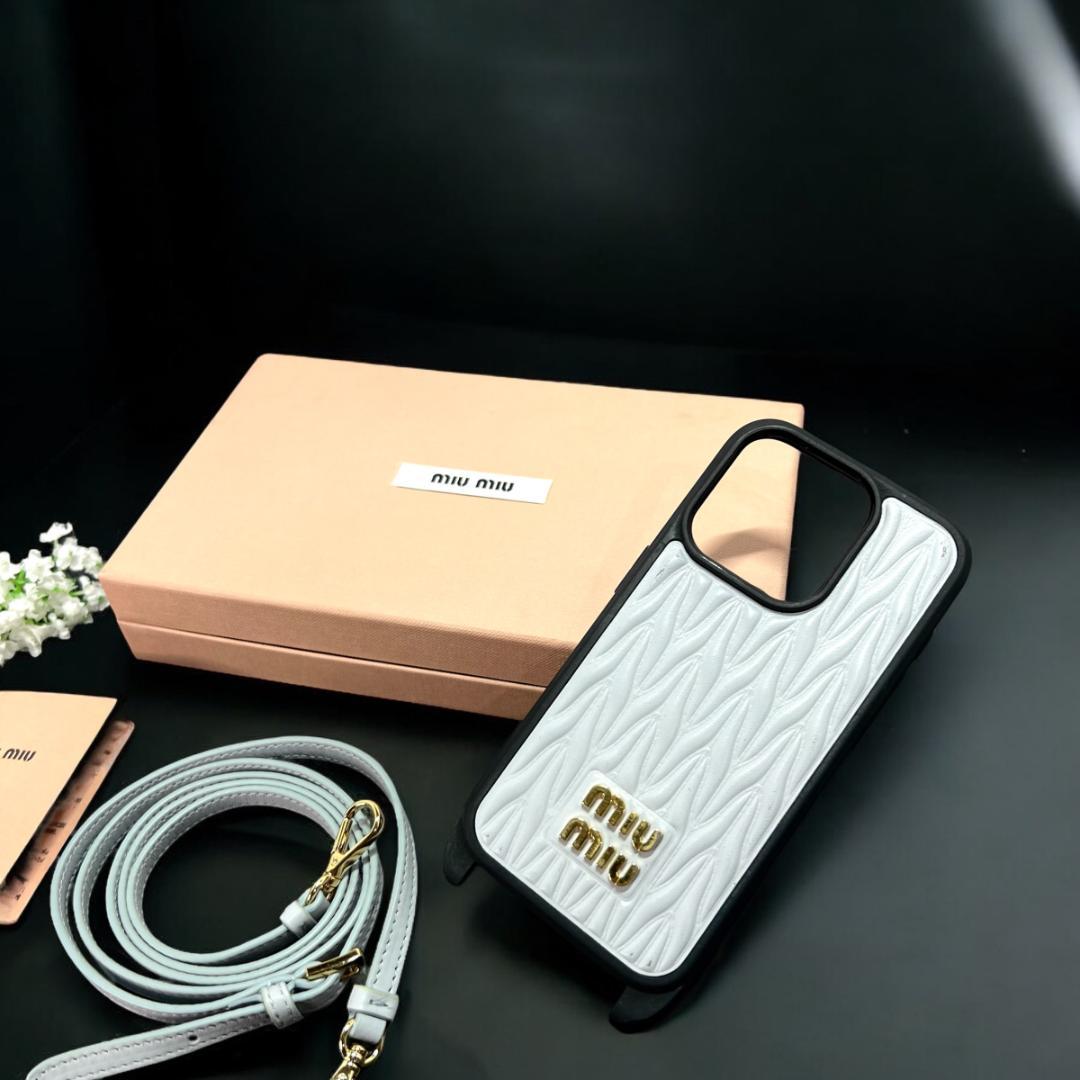 ✨正規品＆極美品‼️✨ ミュウミュウ iPhone 14Pro スマホケース
