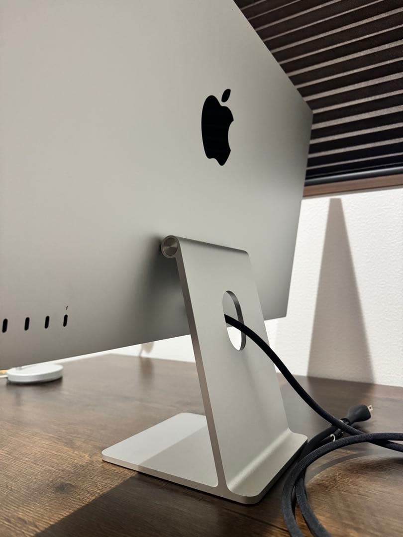 リオン　Apple Studio Display 27インチ