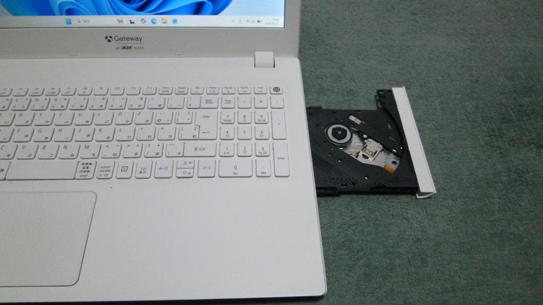Gateway NE573 CPUi３ そこそこ美品動作中古品