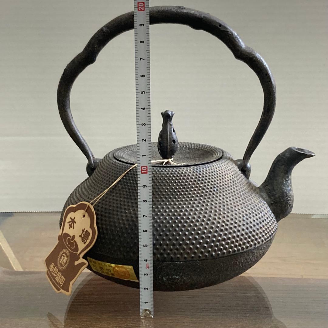 南部鉄器 鉄瓶 岩鋳 IWACHU 霰（あられ）紋様 1.2L相当 伝統工芸品