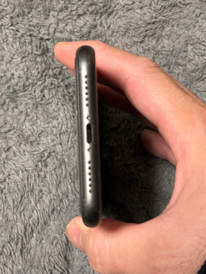 Apple iPhone 11 本体64GB ブラックSIMロック解除済み　箱付