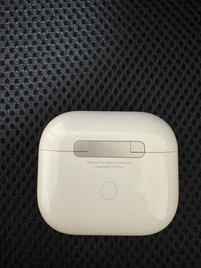 Apple AirPods 3 中古品